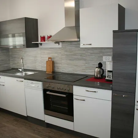 Apartma Center *