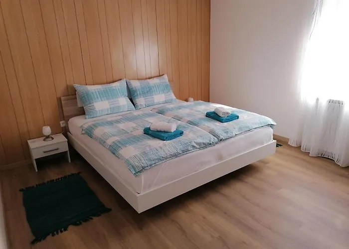 아파트 Apartma Center *