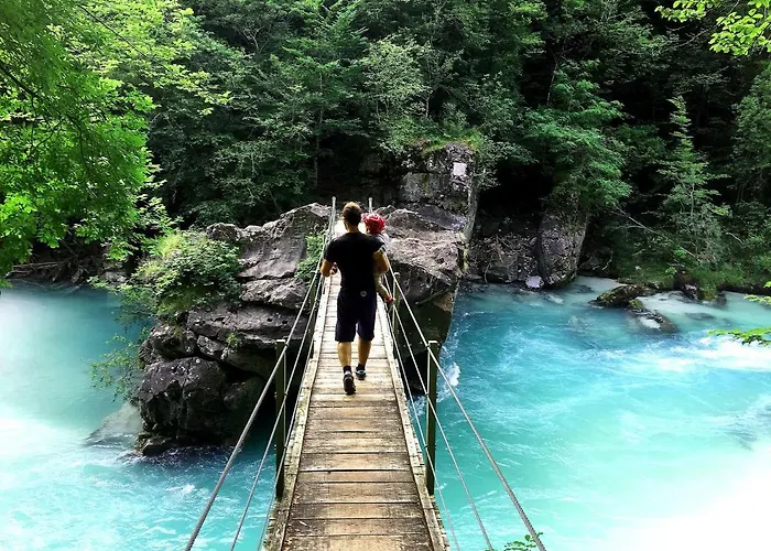 아파트 Apartma Center