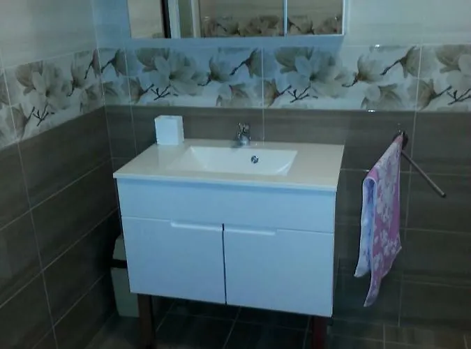 아파트 Apartma Center