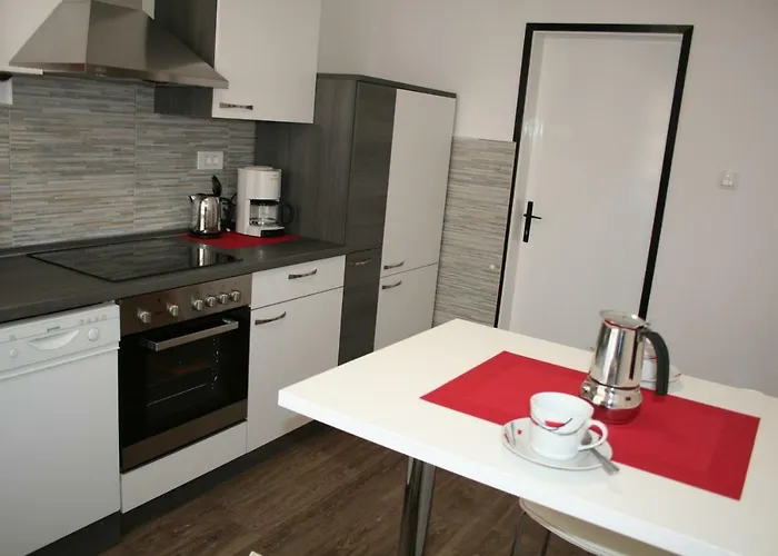 아파트 Apartma Center 보베츠